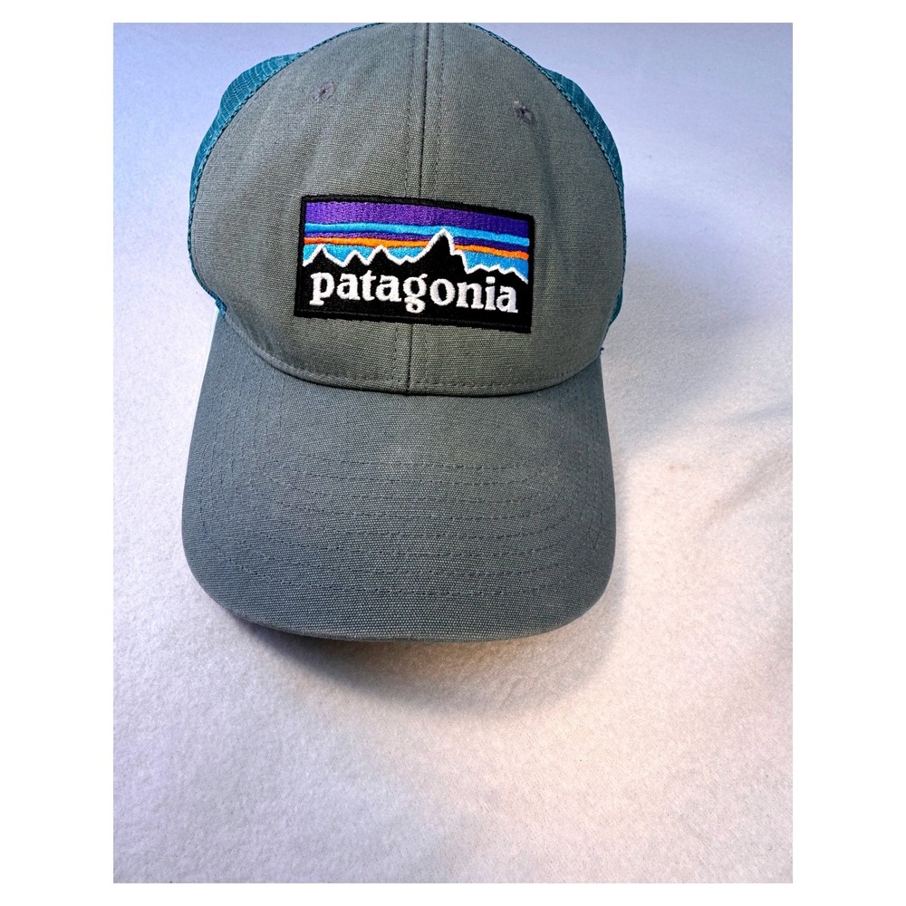 Patagonia P-6 Logo Trucker Hat Gray Teal Mesh Snapback Outdoor Gorpcore